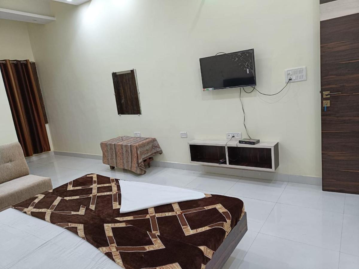 Hotel Parag Palace جبلبور المظهر الخارجي الصورة