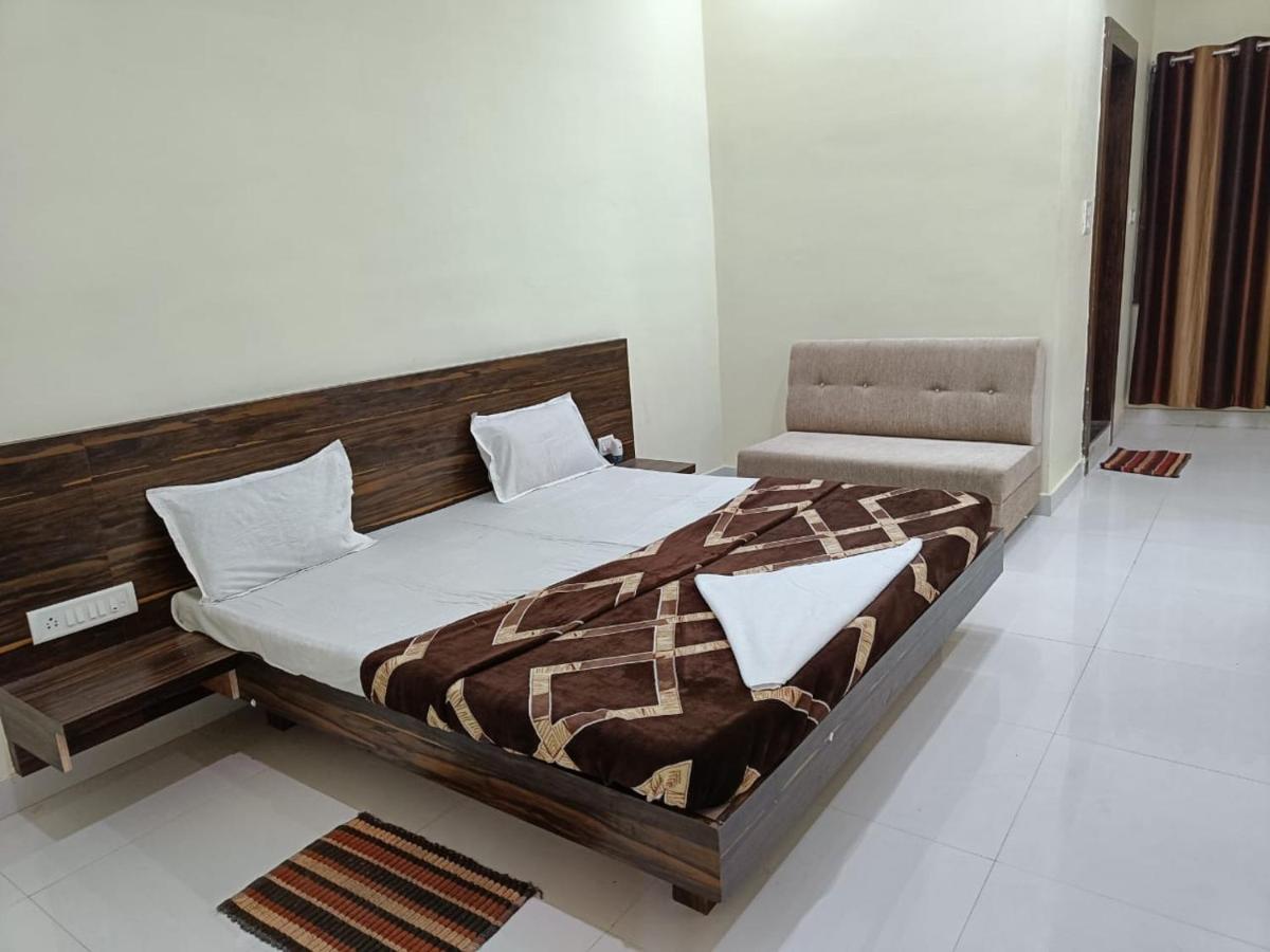 Hotel Parag Palace جبلبور المظهر الخارجي الصورة